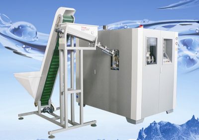 Blow molding machine